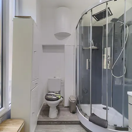 Cozy And Renovated - Hyper - Air Conditioner *